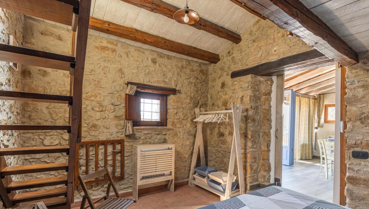 Malandrino Cottage 切法卢 外观 照片